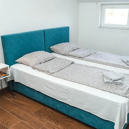 Apartment Leskovcanka *